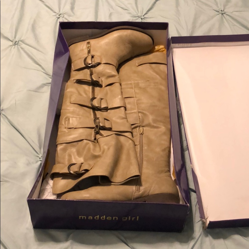 madden girl size 7 tan boots